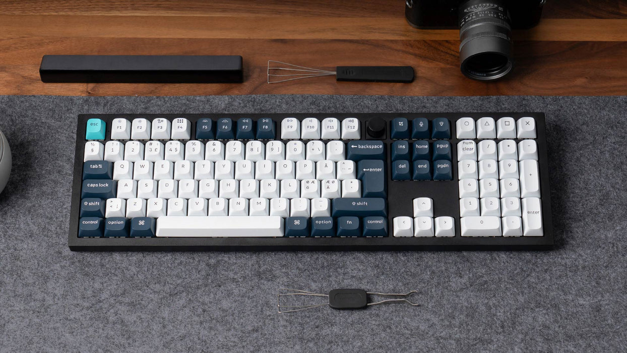 Keychron Q6 Max Carbon Black RGB Fullsize ISO UK Jupiter Brown