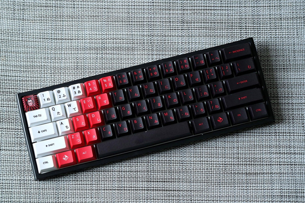 TRAITORS KABUKI PBT DYE-SUB KEYCAPS 109 UK LAYOUT